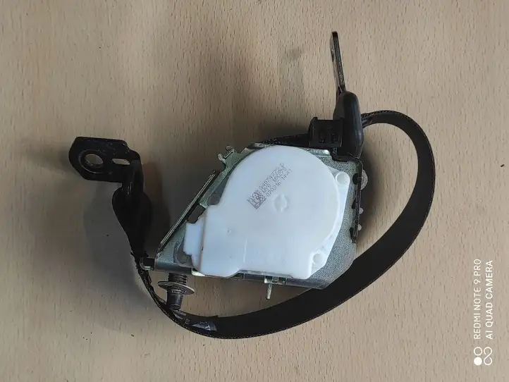 Ford Focus (2015 - 2019) BM51611B68AH3JA6 Задний ремень безопасности — фото 1
