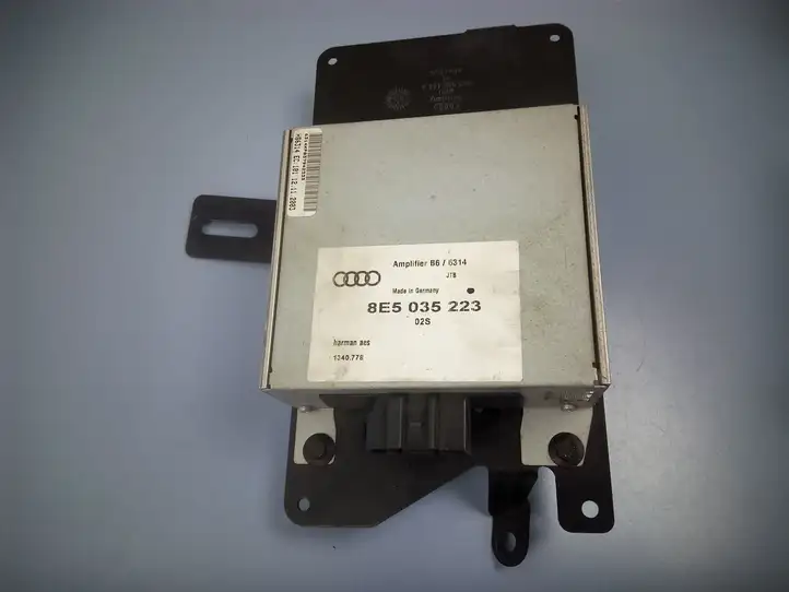 Audi A4 S4 B7 8E 8H (2004 - 2009) 8E5035223 Усилитель звука — фото 1