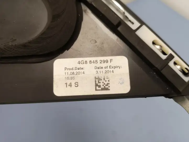 Audi A7 S7 4G (2014 - 2018) 4G8845299F Заднее боковое стекло — фото 3