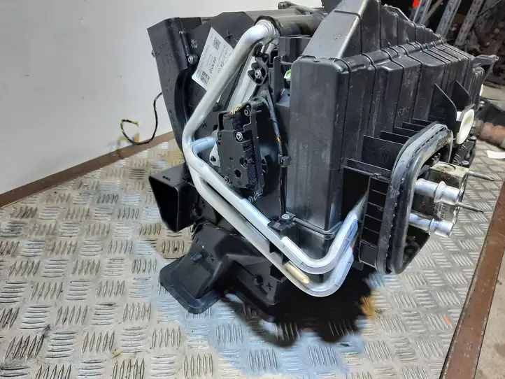 Mercedes-Benz CLA C117,X117,W117 (2013 - 2019) A2468306400 Комплект системы вентиляции салона — фото 5