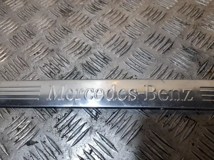 Mercedes-Benz CLA C117,X117,W117 (2013 - 2019) A2466800135 Внутренняя отделка переднего порога — фото 1