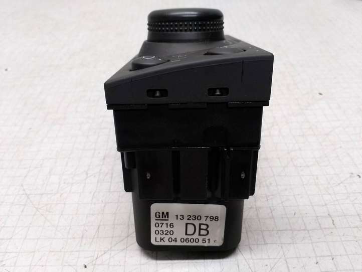 Opel Vectra (2005 - 2009)  LK04060051 Включатель фонарей
