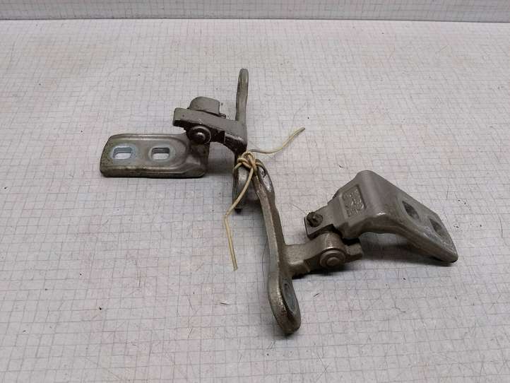 Opel Vectra (2005 - 2009)   Комплект петель передней двери