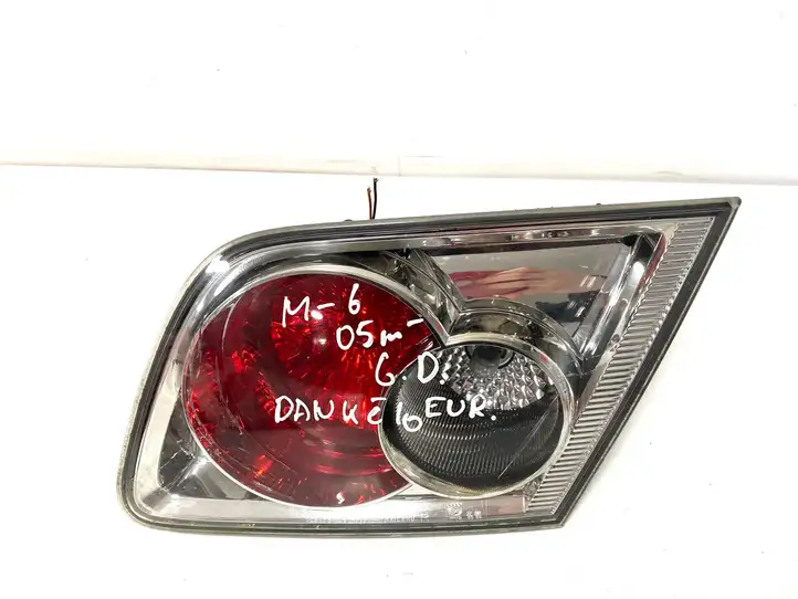 Mazda 6 (2002 - 2005) 22661971 Задний фонарь в крышке багажника — фото 5