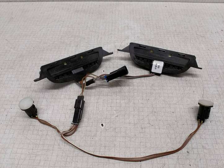 Opel Vectra (1999 - 2002)  90561159 Кнопки рулевого колеса