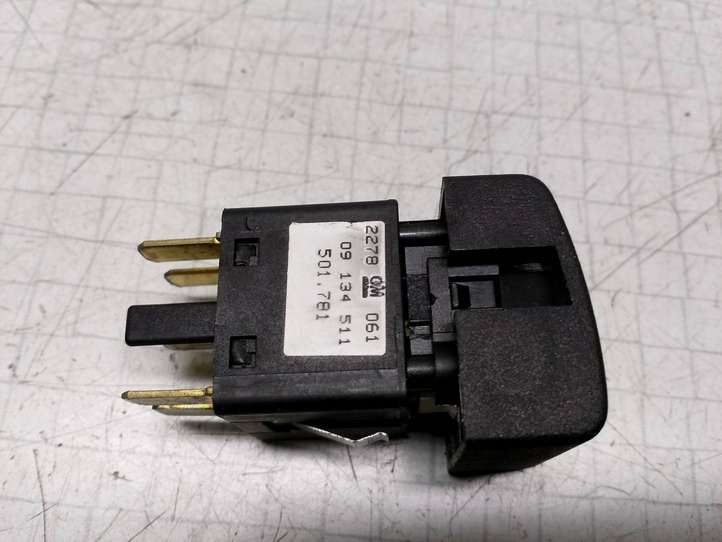 Opel Vectra (1999 - 2002)  09134511 Включатель кондиционера воздуха