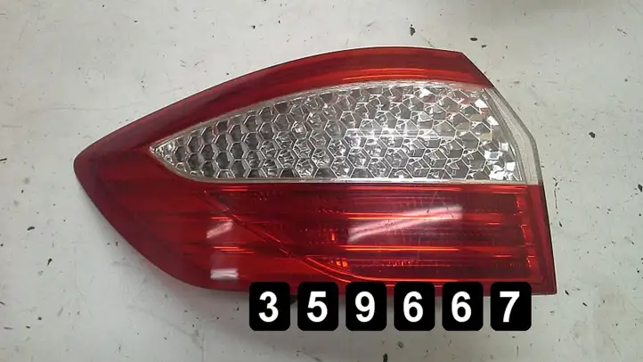 Ford Mondeo MK IV (2007 - 2014) # 7s71 13405b Задний фонарь в кузове — фото 1