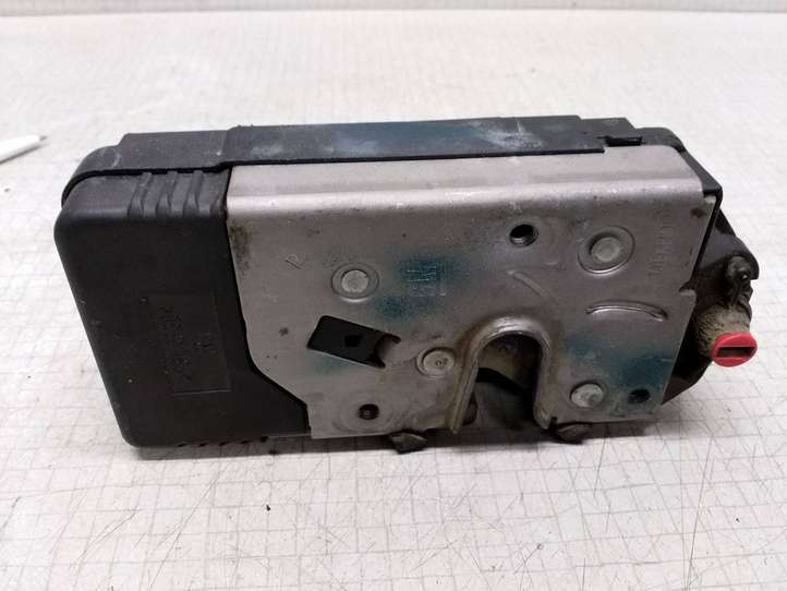 Opel Vectra (1999 - 2002)  24414131 Замок задней двери