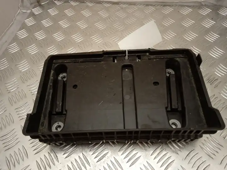 Mercedes-Benz E W238 (2017 - ) A2056201502 Площадка аккумулятора — фото 3