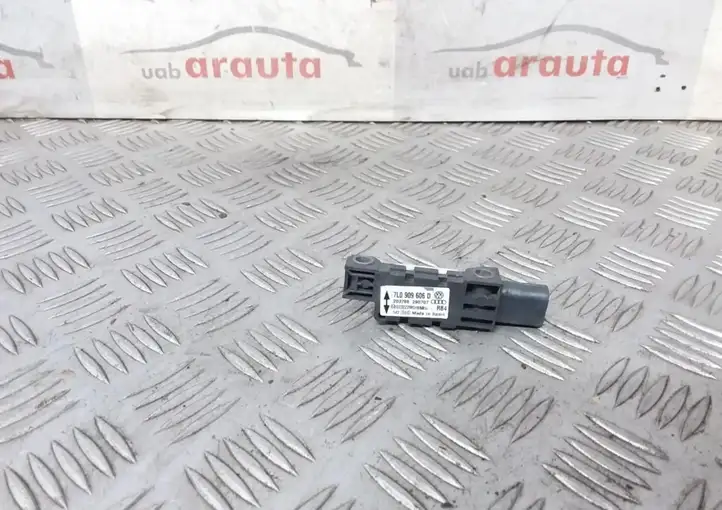 Volkswagen Touareg I (2002 - 2010) 7L0909606D Датчик удара SRS — фото 3