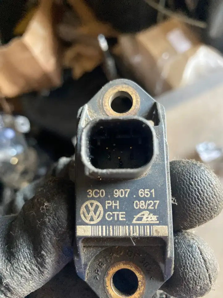 Volkswagen PASSAT CC (2008 - 2012) 3C0907651 Датчик удара SRS — фото 2