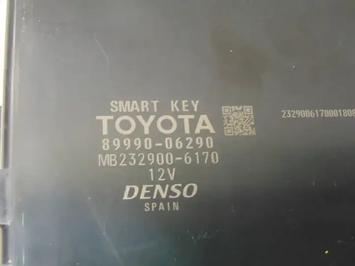 Toyota Camry VIII XV70 (2017 - 2020) 8999006290 Блок бесключевого доступа — фото 2