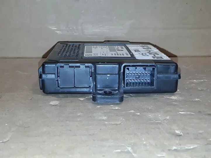 Jeep Grand Cherokee (2010 - 2021) P68240158AB Блок бесключевого доступа — фото 4