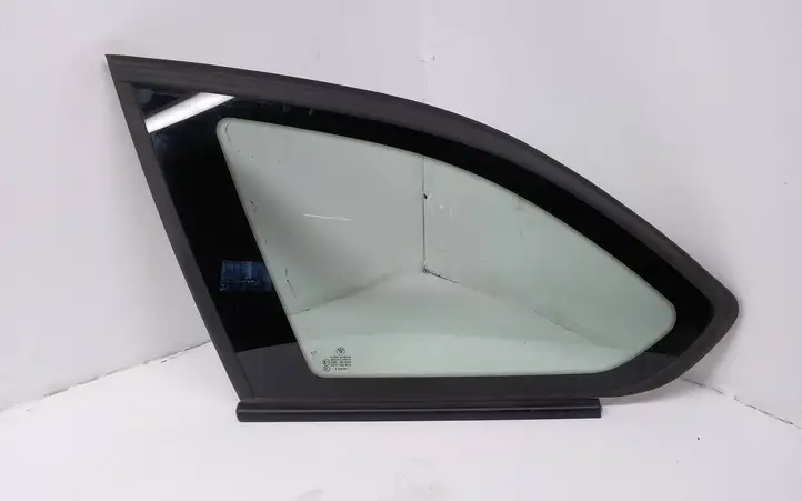 BMW 3 F30 F35 F31 (2012 - 2018) Заднее боковое стекло — фото 1