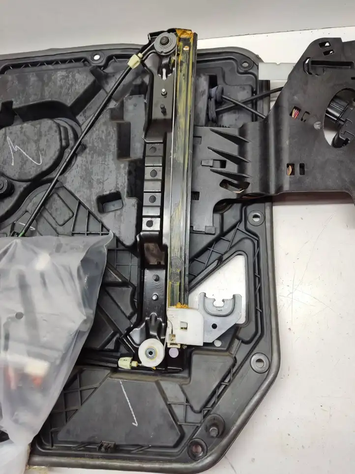 Chrysler Grand Voyager V (2007 - 2010) 3016660 Стеклоподъемник раздвижной двери(без двигателя) — фото 4