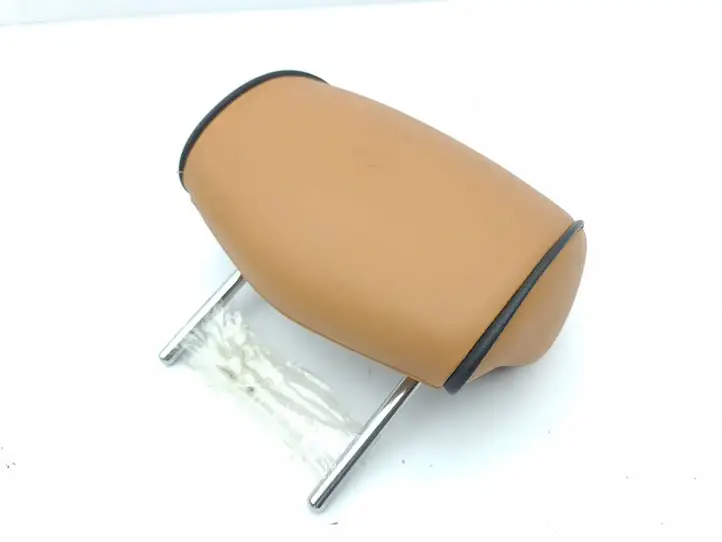 Maserati Quattroporte (2003 - 2008) Подголовник заднего сиденья — фото 1
