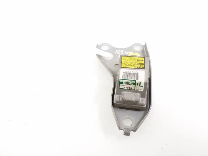 Toyota Avensis Verso (2001 - 2004) 8983044010 Датчик удара SRS — фото 1