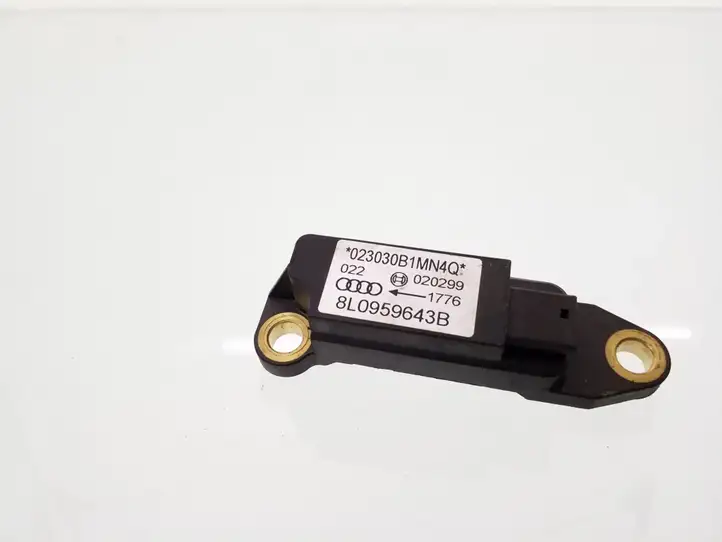 Audi A3/S3 8L (2000 - 2003) 8L0959643B Датчик удара SRS — фото 1