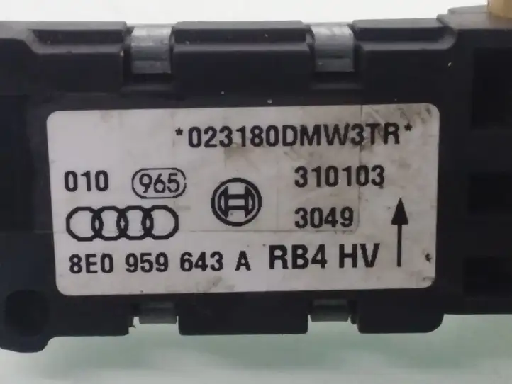 Audi A6 S6 C5 4B (2001 - 2004) 8E0959643A Датчик удара SRS — фото 2