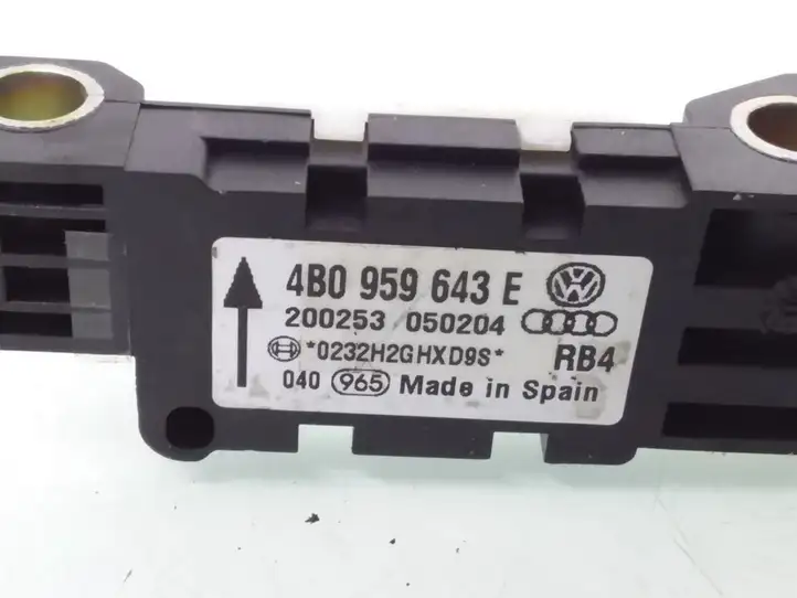 Audi A6 S6 C5 4B (2001 - 2004) 4B0959643E Датчик удара SRS — фото 4