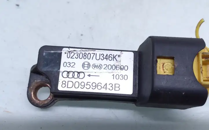 Audi A4 S4 B5 8D (1999 - 2001) 8D0959643B Датчик удара SRS — фото 4