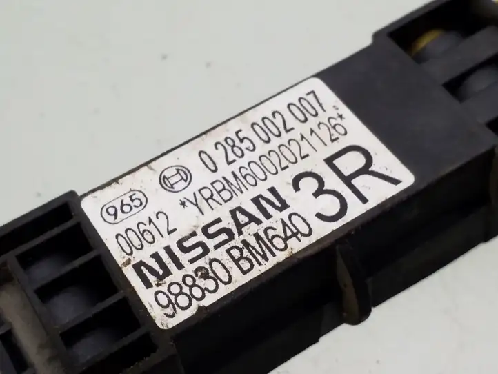Nissan Almera N16 (2000 - 2010) 0285002007 Датчик удара SRS — фото 3