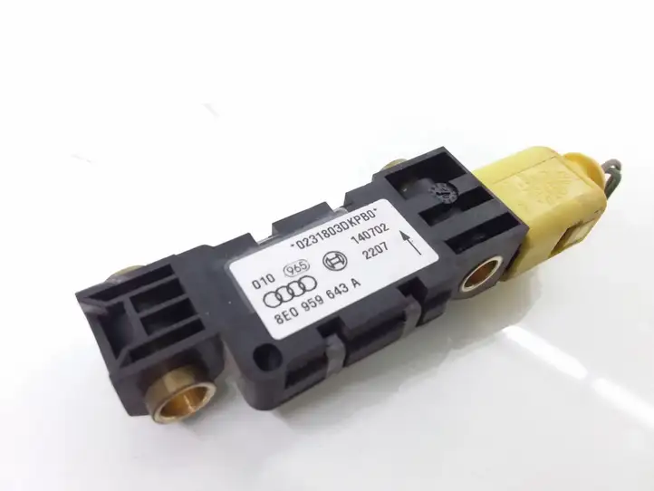 Audi A4 S4 B6 8E 8H (2000 - 2006) 8E0959643A Датчик удара SRS — фото 1
