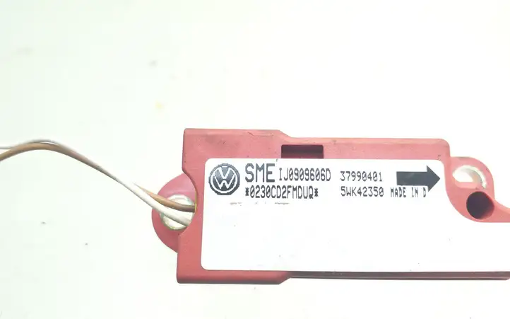 Volkswagen Golf IV (1998 - 2005) 1J0909606D Датчик удара SRS — фото 3
