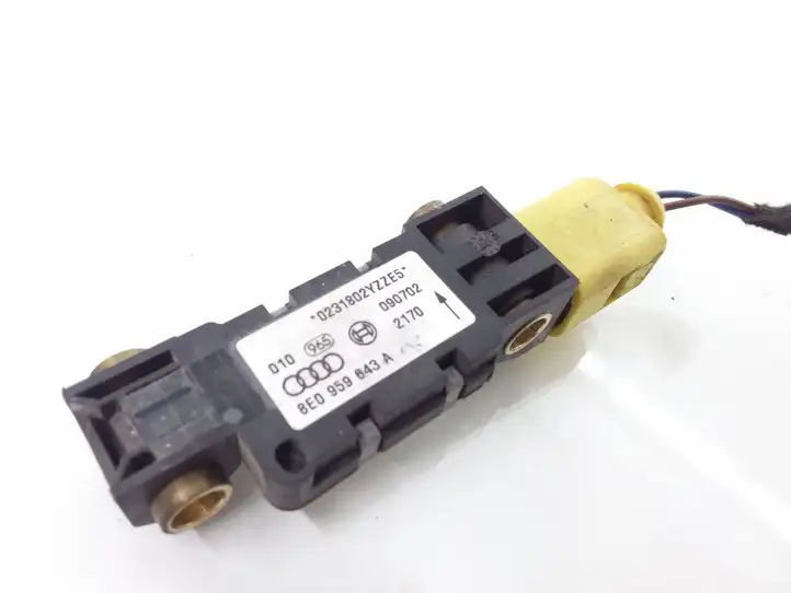 Audi A4 S4 B6 8E 8H (2000 - 2006) 8E0959643A Датчик удара SRS — фото 1