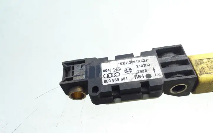 Audi A4 S4 B6 8E 8H (2000 - 2006) 8E0959651 Датчик удара SRS — фото 3