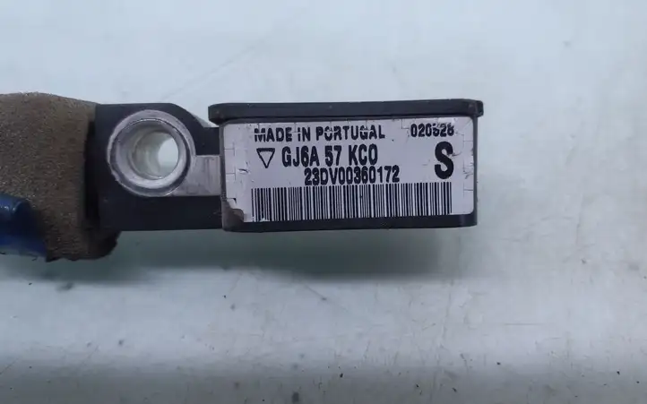 Mazda 6 (2002 - 2005) GJ6A57KC0 Датчик удара SRS — фото 3