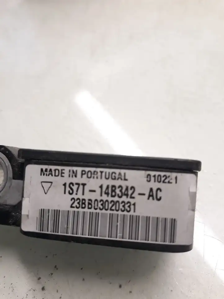 Ford Mondeo Mk III (2000 - 2007) 1S7T14B342AC Датчик удара SRS — фото 3