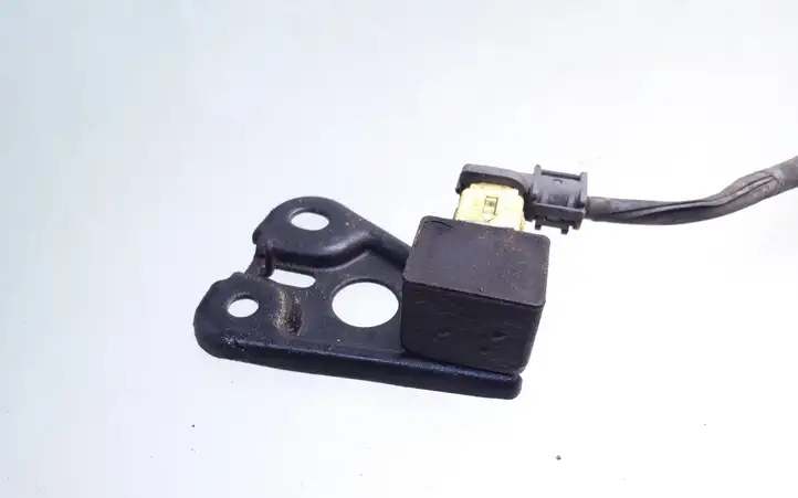 Toyota Yaris (1999 - 2003) 8917352010 Датчик удара SRS — фото 1