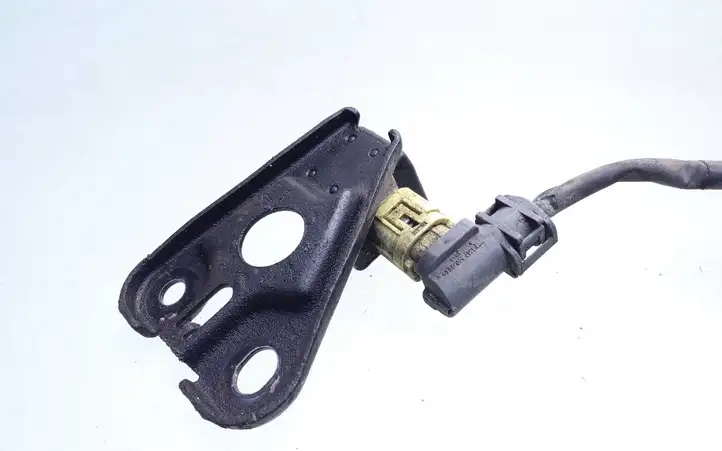 Toyota Yaris (1999 - 2003) 8917352010 Датчик удара SRS — фото 3
