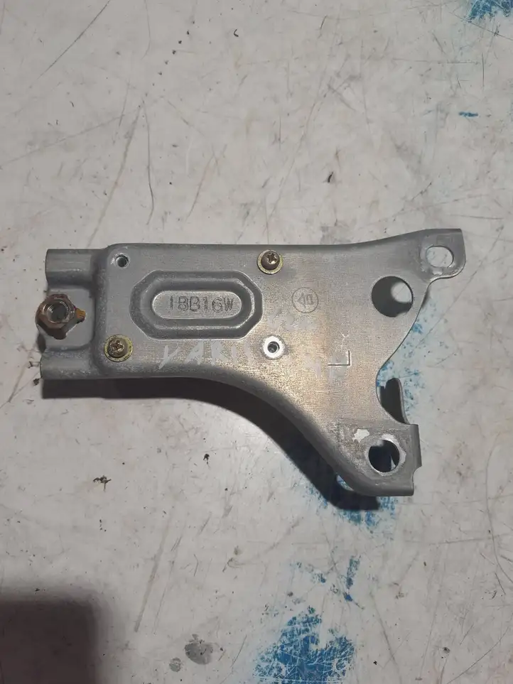 Toyota Yaris Verso (1999 - 2005) 89830 Датчик удара SRS — фото 1