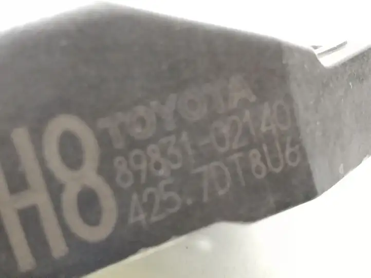 Toyota Yaris (2014 - 2019) 8983102140 Датчик удара SRS — фото 2
