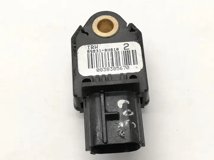 Toyota Yaris (2005 - 2009) 898310H010 Датчик удара SRS — фото 2