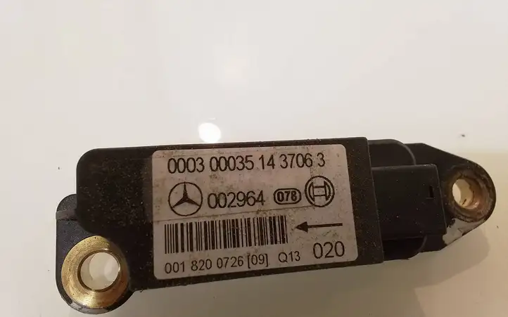 Mercedes-Benz CLK A208 (1997 - 2002) 0018200726 Датчик удара SRS — фото 2