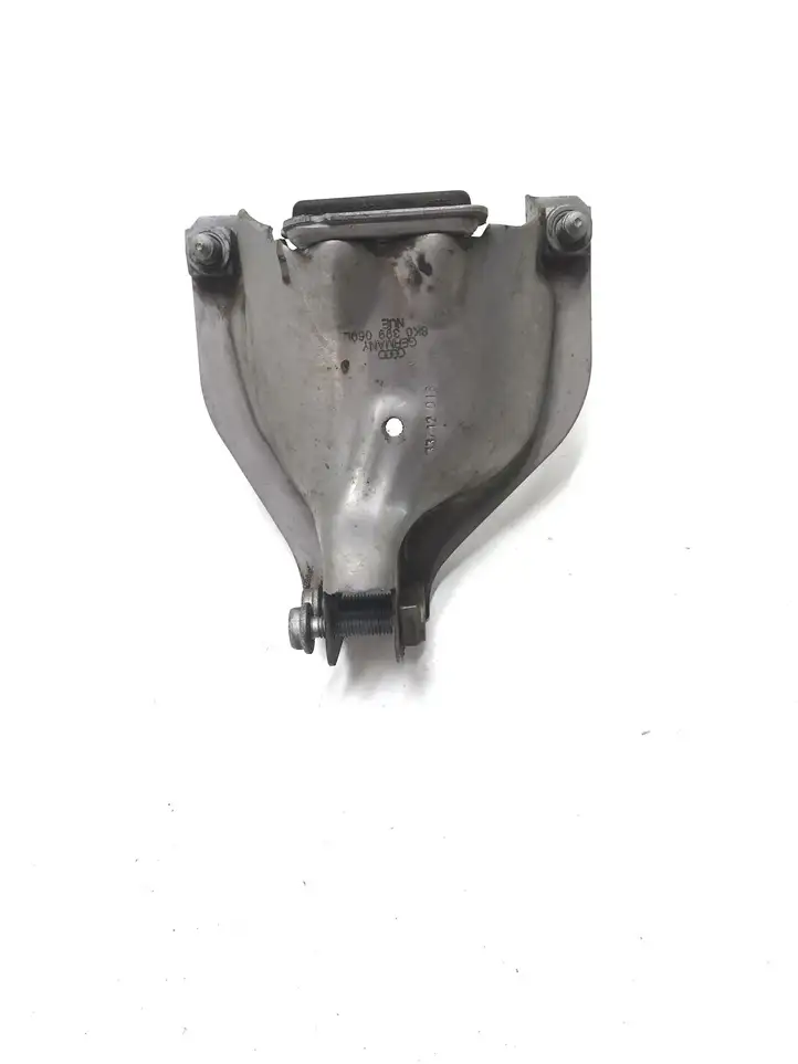 Audi A5 8T 8F (2011 - 2016) 8K0399060L Кронштейн двигателя — фото 1