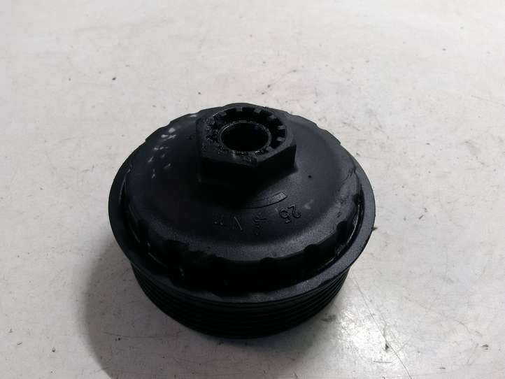 Ford Mondeo Mk III (2000 - 2007)  6790839430 Крышка масляного фильтра