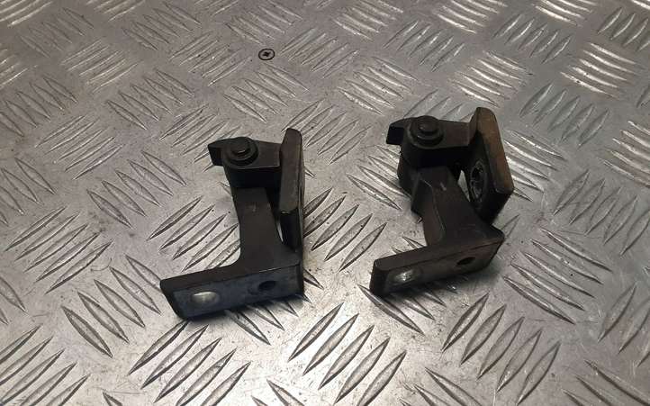 Audi A4 allroad (2009 - 2011)  8K0831402E Комплект петель передней двери