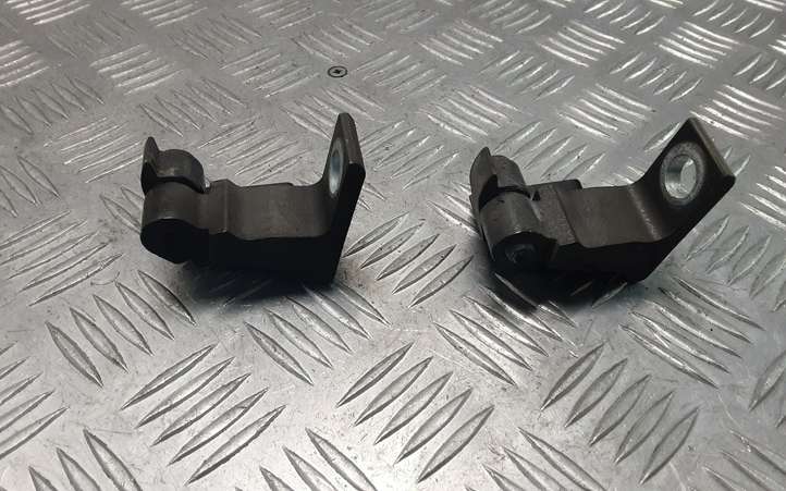 Audi A4 allroad (2009 - 2011)  8K0831402E Комплект петель передней двери