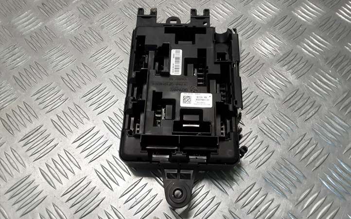 BMW 3 F30 F35 F31 (2012 - 2018)  61149337881 Блок предохранителей