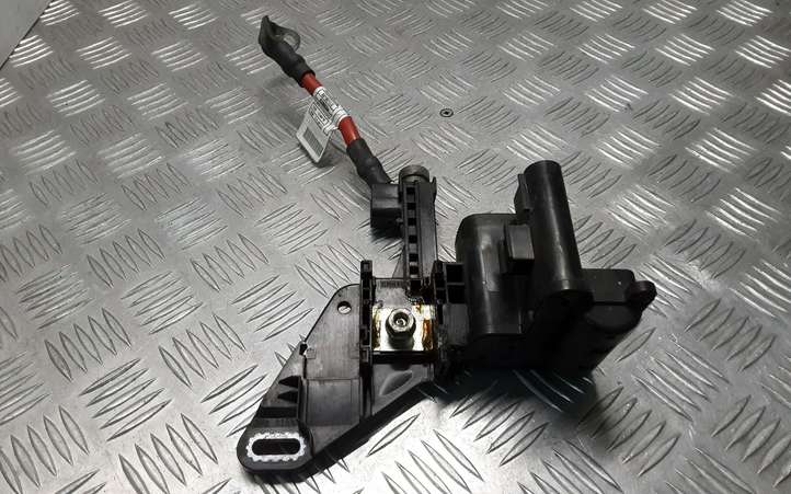 BMW 3 F30 F35 F31 (2012 - 2018)  929615001 Узел подключения плюсовых проводов