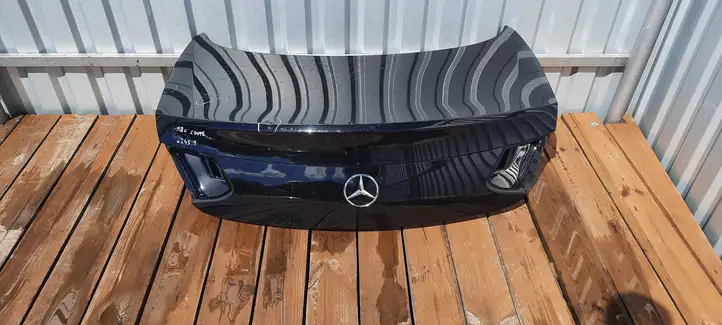 Mercedes-Benz C W205 (2014 - 2021) A2057501675 Крышка багажника — фото 1