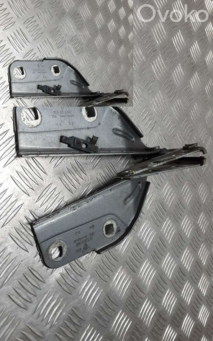 Porsche Cayenne (9PA) (2002 - 2010)  7L5823301 Петля (петли) капота
