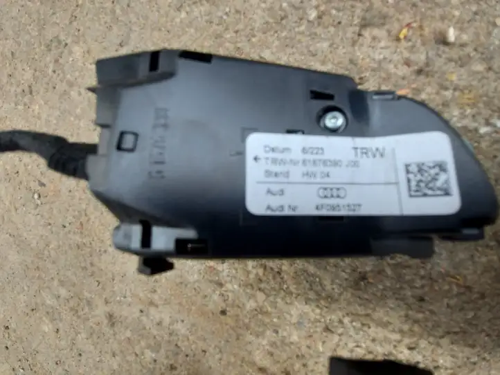 Audi A6 S6 C6 4F (2004 - 2008) 4F0951527A Кнопки на рулевом колесе — фото 2