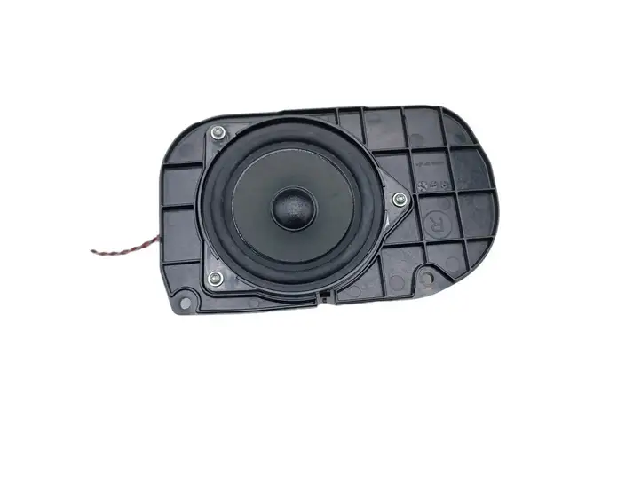 BMW 5 F10 F11 (2009 - 2016) 923918401 Динамики задней полки — фото 1