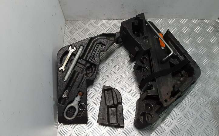 Porsche Cayenne (9PA) (2002 - 2010)  7L0011031 Комплект инструментов
