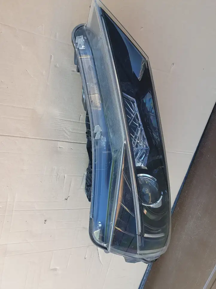 Skoda Superb B8 (3V) (2015 - 2023) 3V1941015B Передняя фара — фото 10